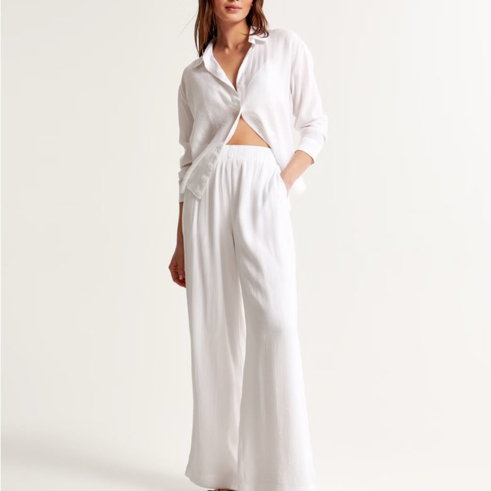 Abercrombie A&F Women's Crinkle Textured Pull-On Pant
